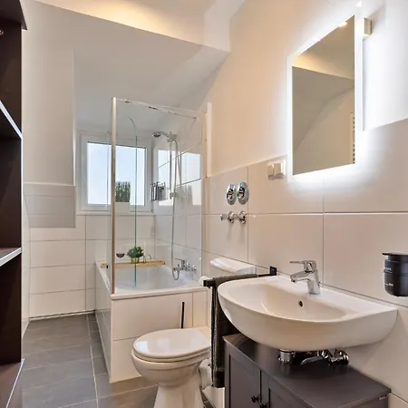 Zeche Trifft By Cordis Sky Fuer Bis Zu 4 Personen 5 Minuten Zur Messe Oder Hauptbahnhof إسن