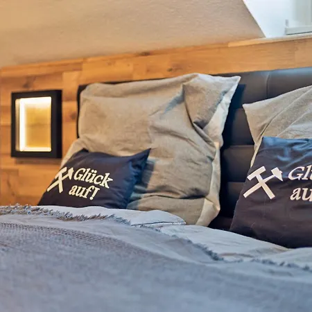 Daire Zeche Trifft By Cordis Sky Fuer Bis Zu 4 Personen 5 Minuten Zur Messe Oder Hauptbahnhof Essen